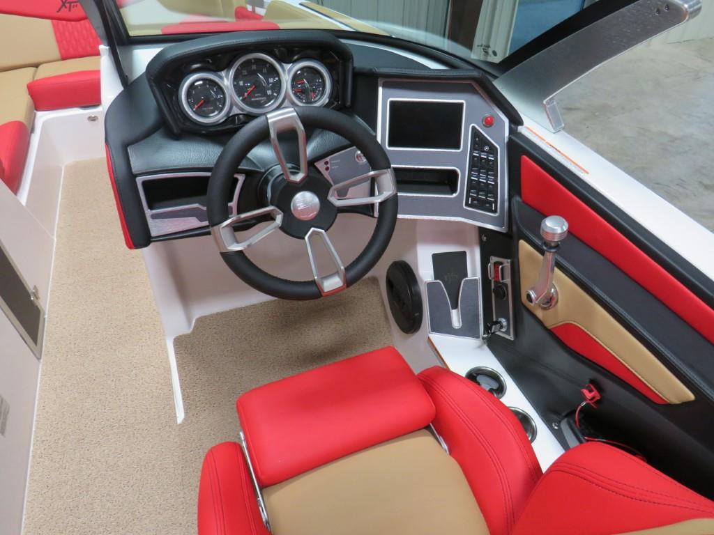 NEW 2024 Mastercraft XT24