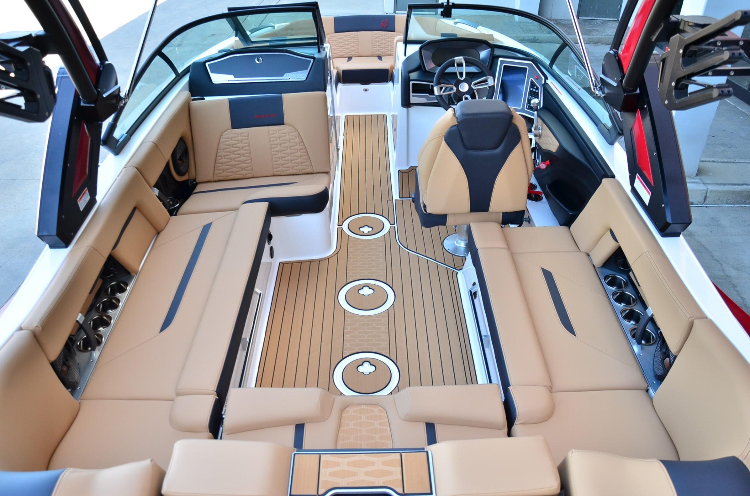 2024 MasterCraft X22 – Classic MasterCraft ProTour Red! 2024 Model Year End Clearance!
