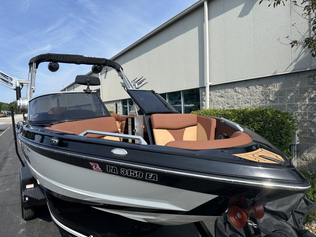 2018 MasterCraft XT21