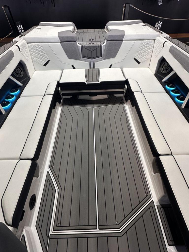 2024 Nautique GS24
