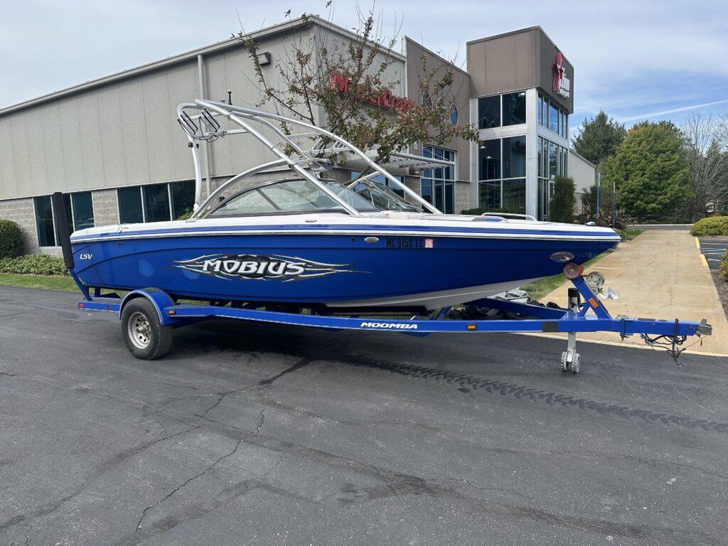 boat.Title