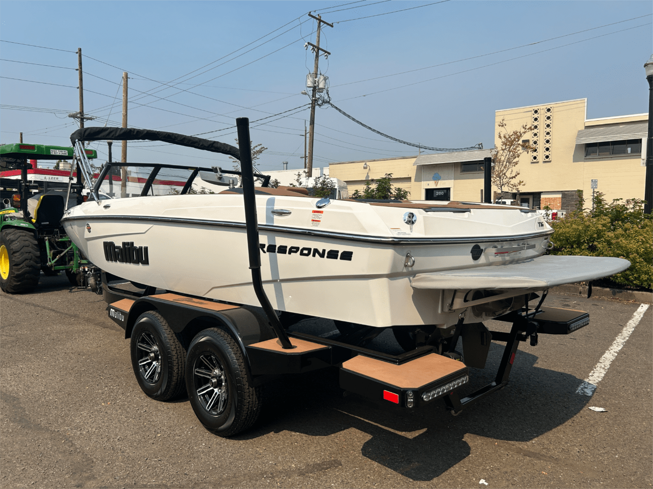 boat.Title