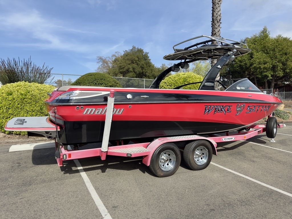 2006 Malibu Boats 247 LSV