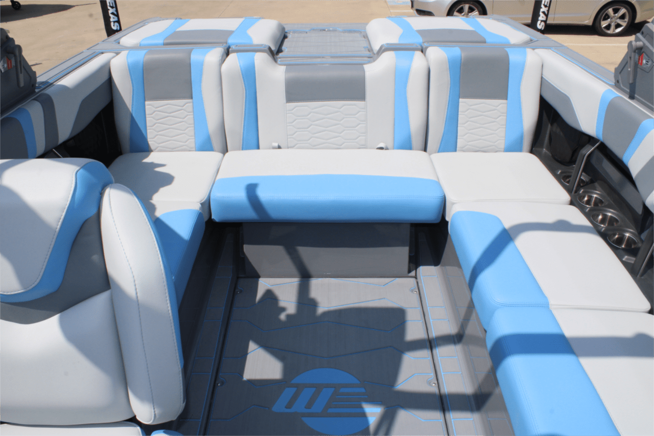 2025 Malibu 22 MXZ