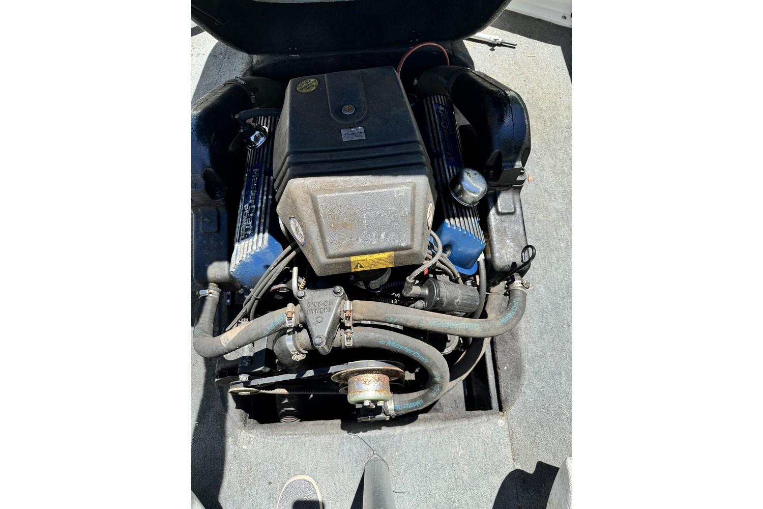 1992 MasterCraft MariStar 210