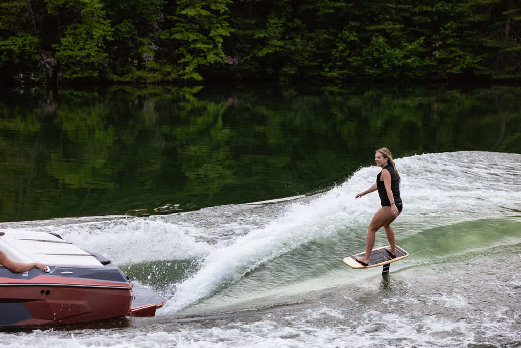 2025 Axis Wake Research A225