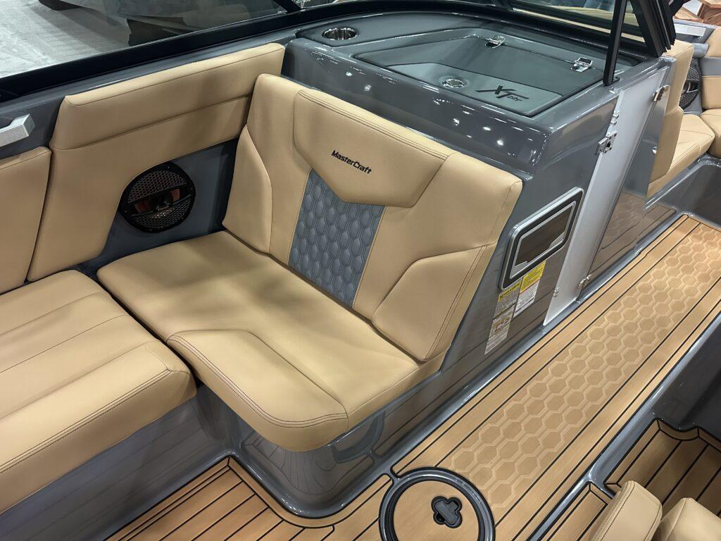 2025 MasterCraft XT22T