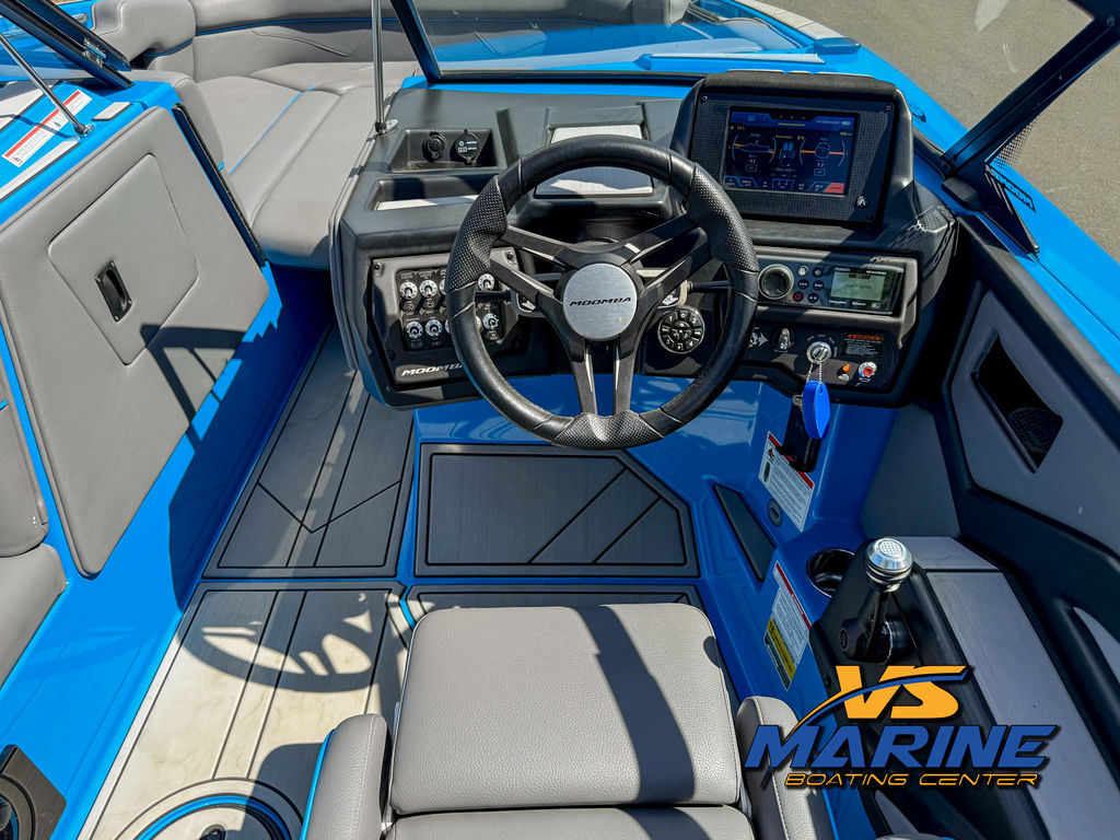 2022 MOOMBA Makai