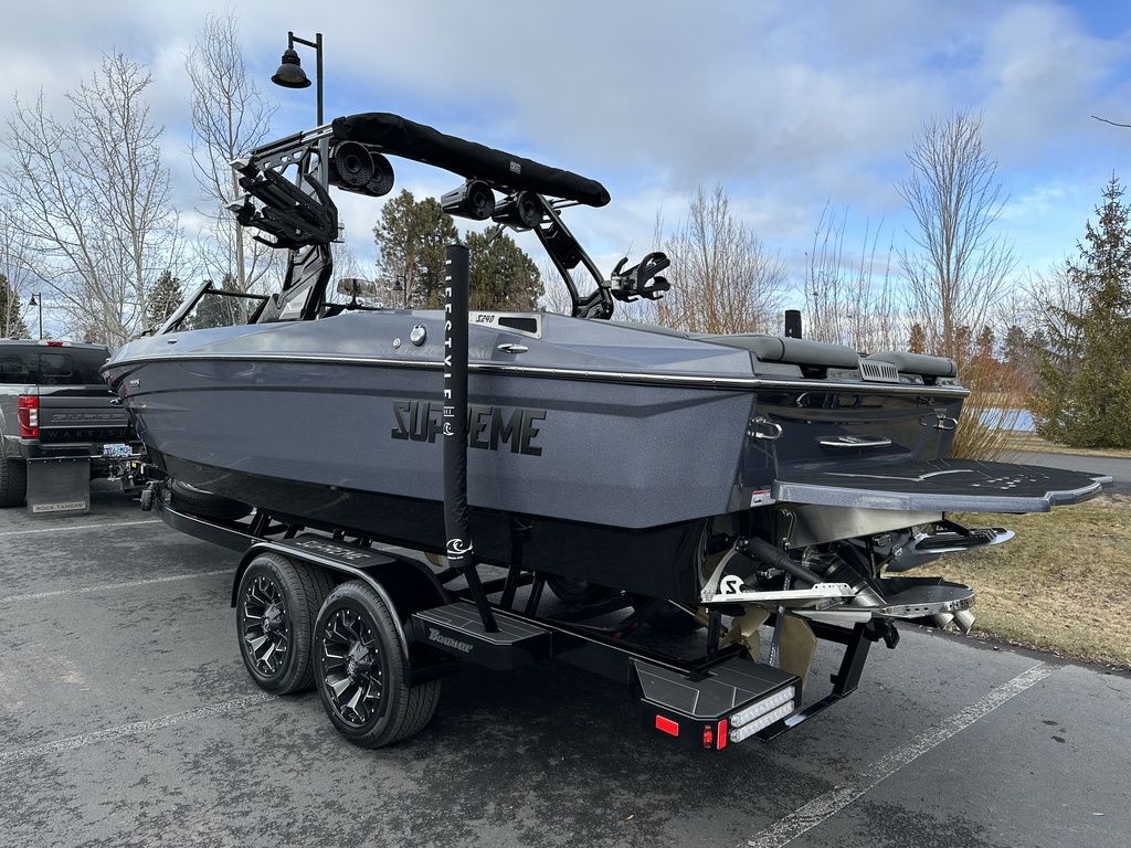 2024 Supreme Boats S240