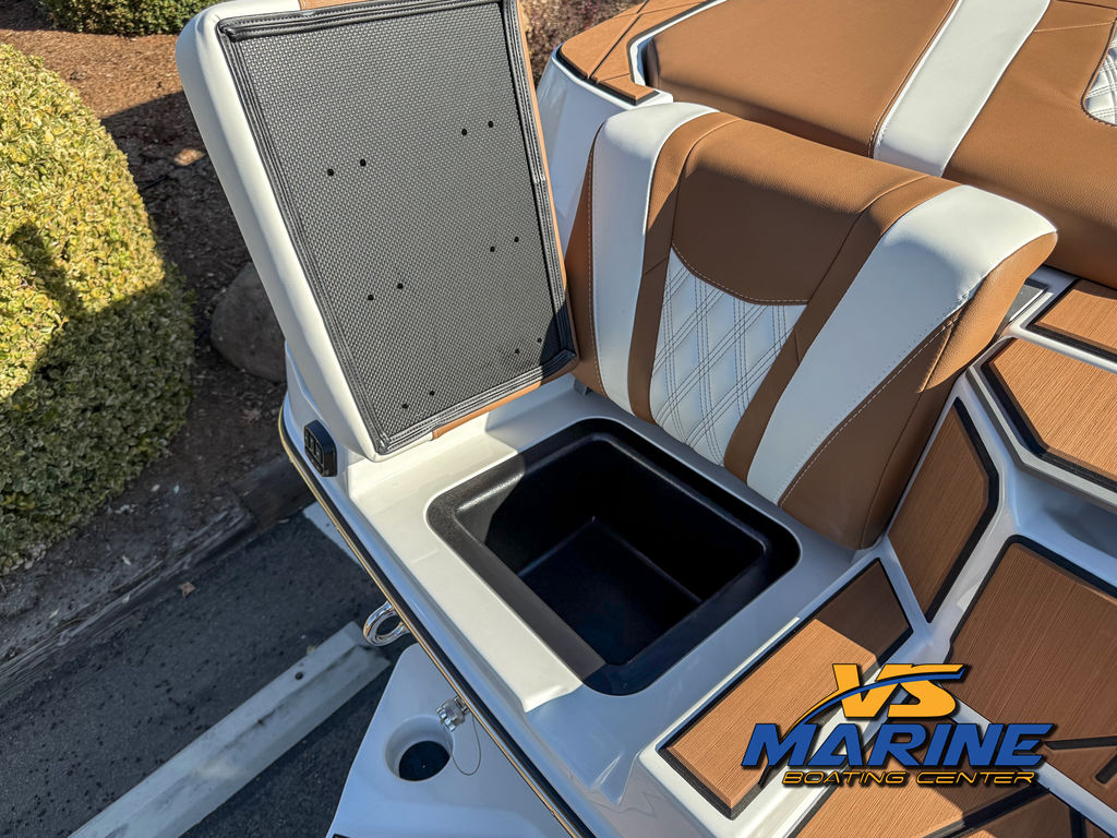2025 Malibu Boats M230