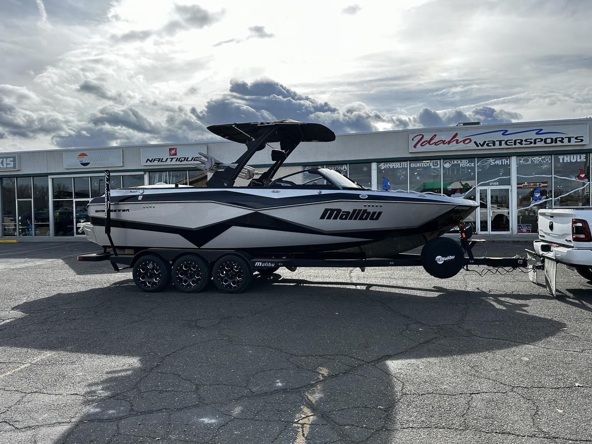 2024 Malibu 25 LSV