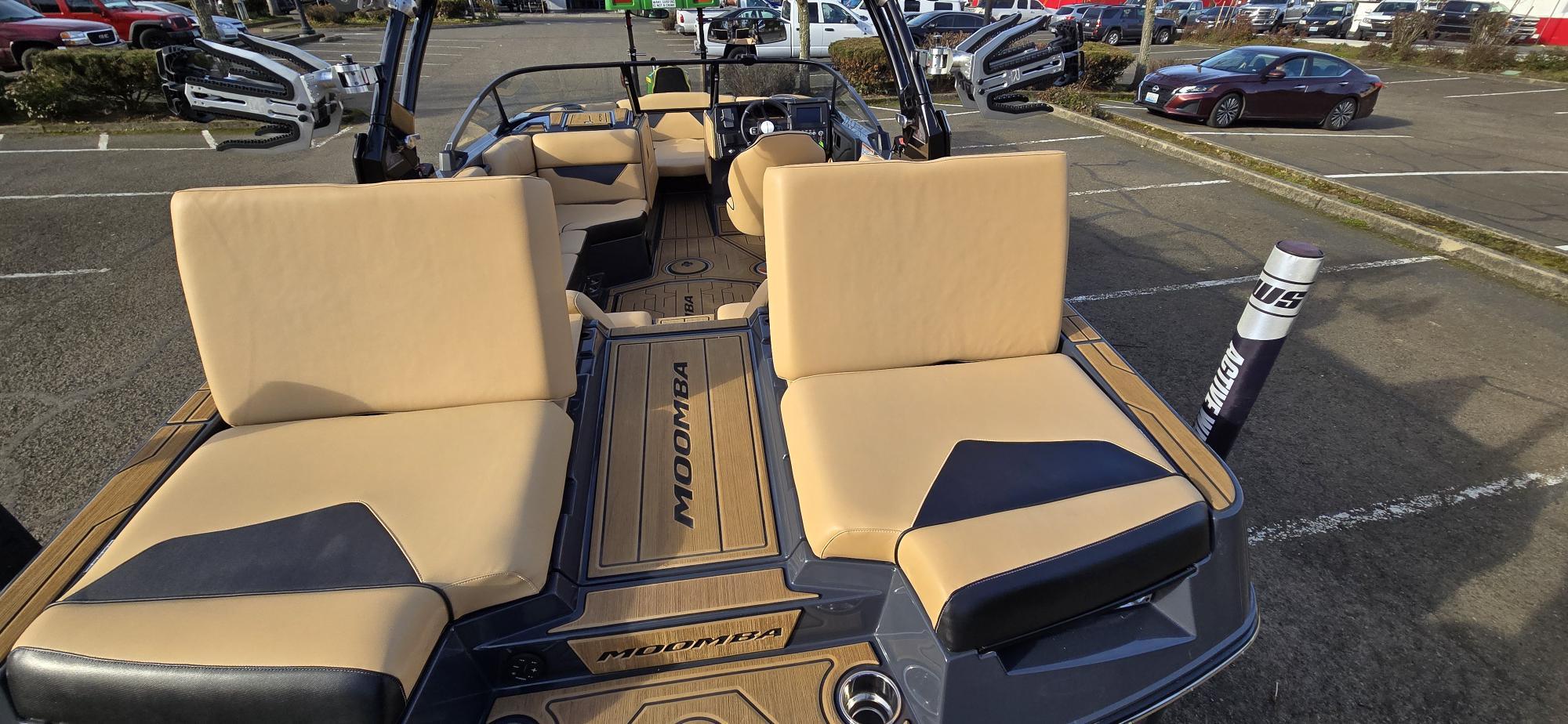 2023 Moomba Kaiyen – Like New