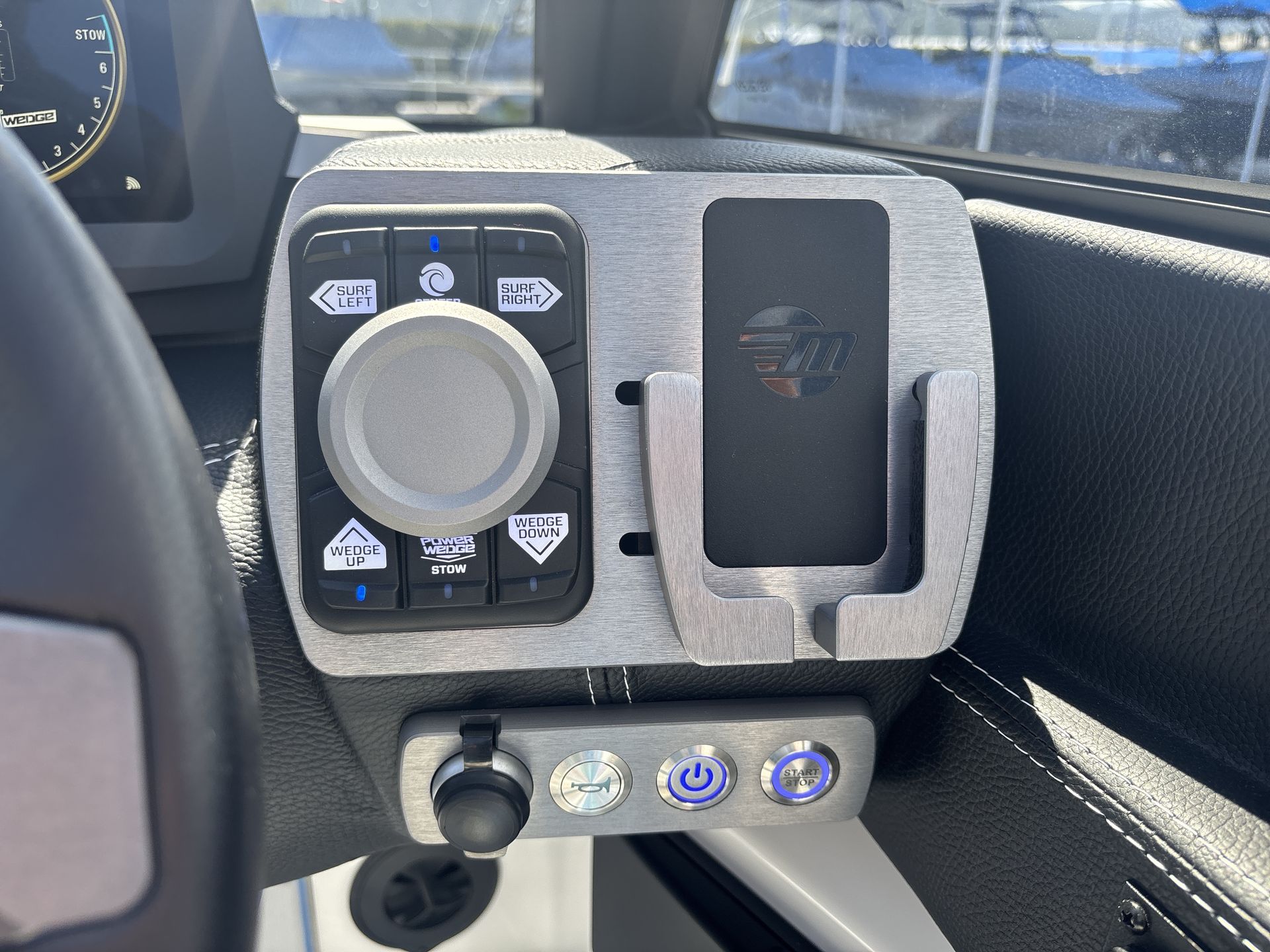 2024 Malibu 25LSV