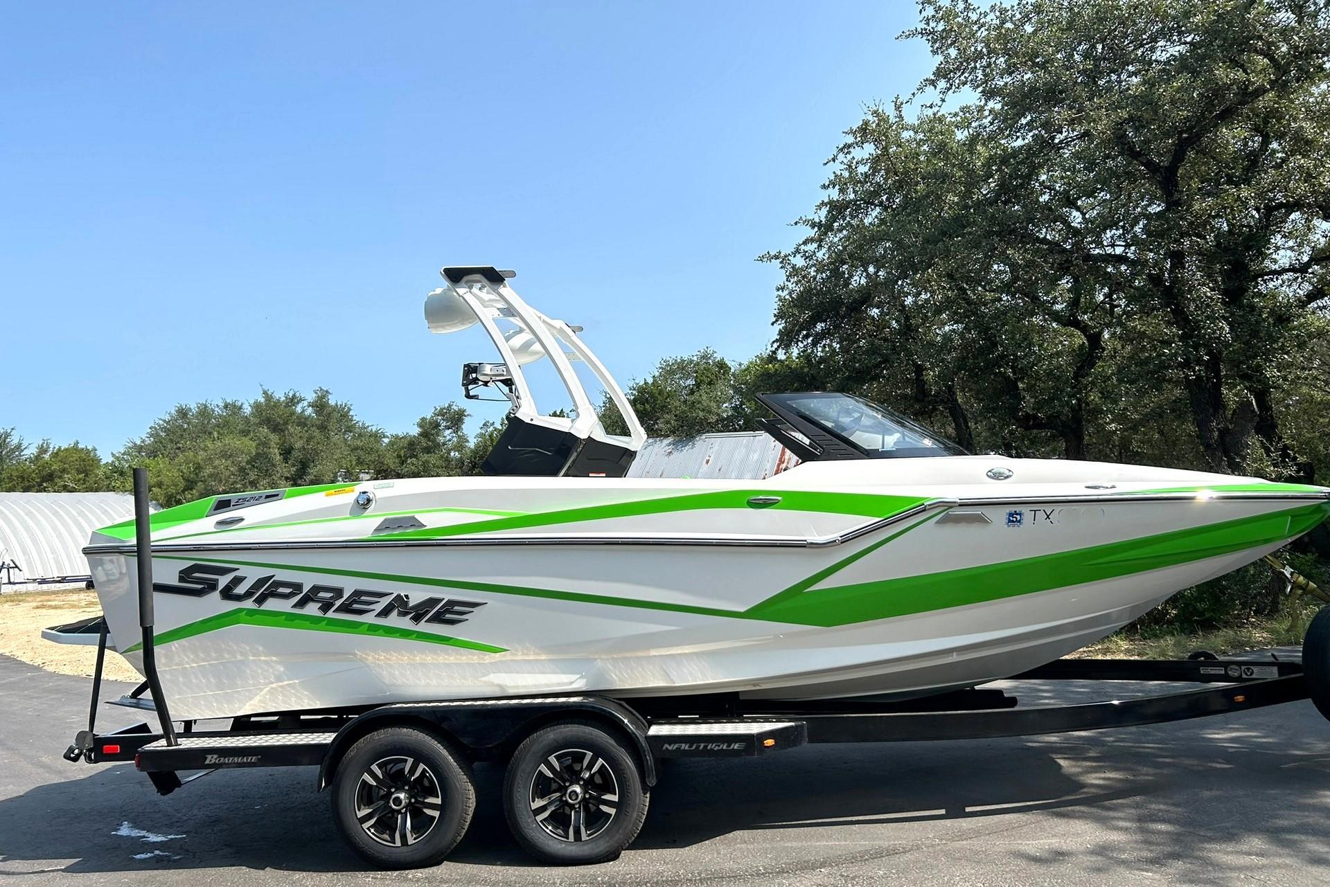 2019 Supreme ZS212 