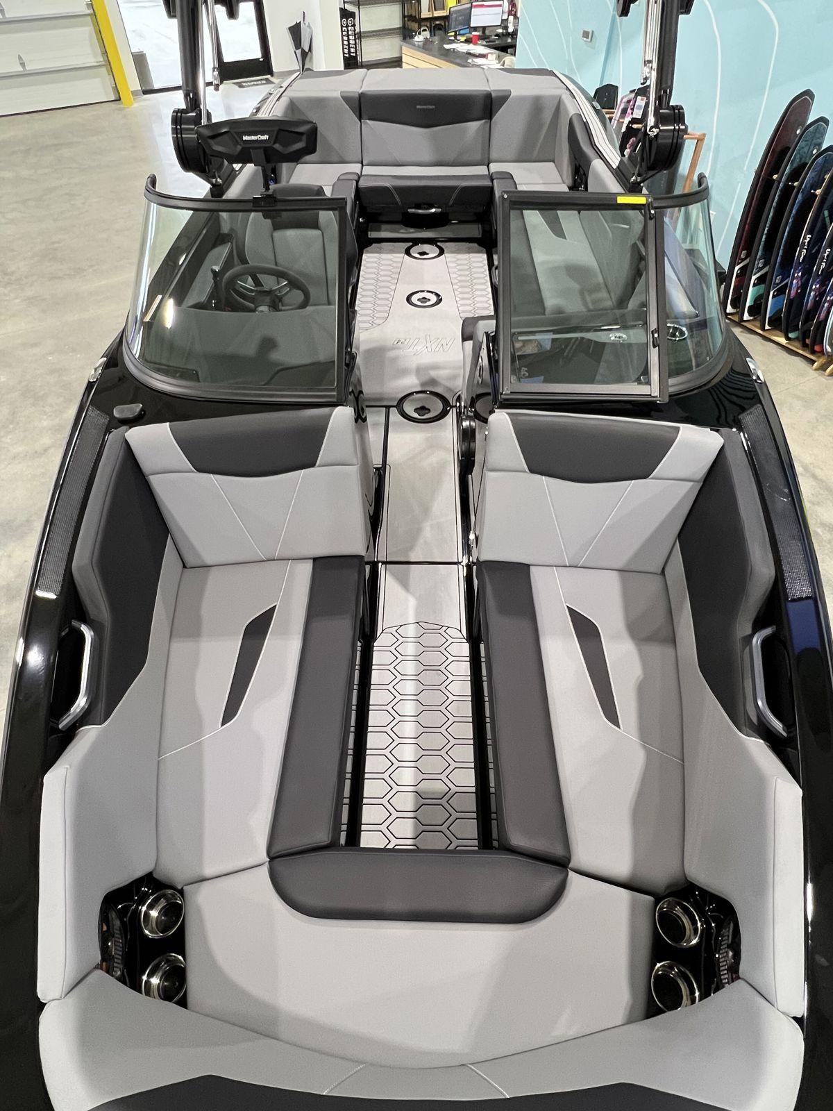 2024 MasterCraft NXT24