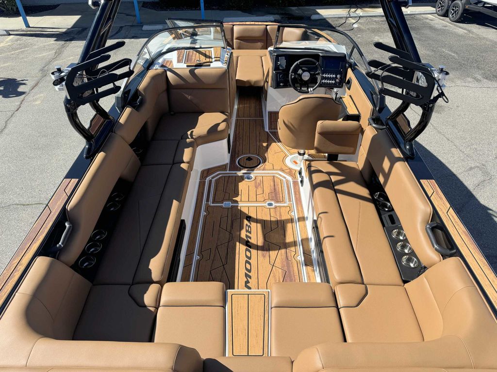 boat.Title