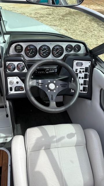 1991 MasterCraft Maristar 210