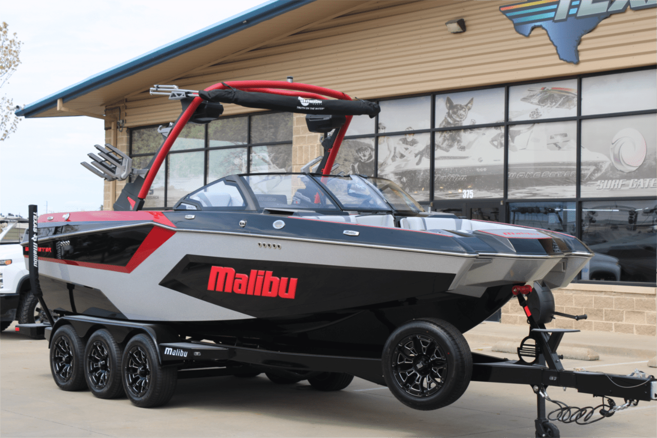2025 Malibu 24 MXZ