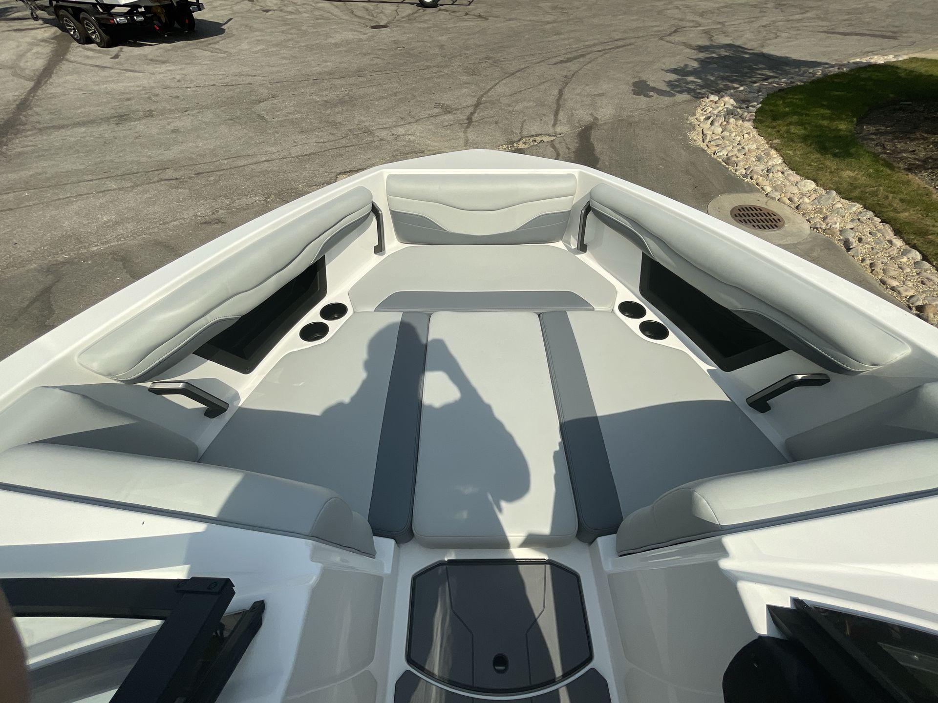 2024 Axis T220-R
