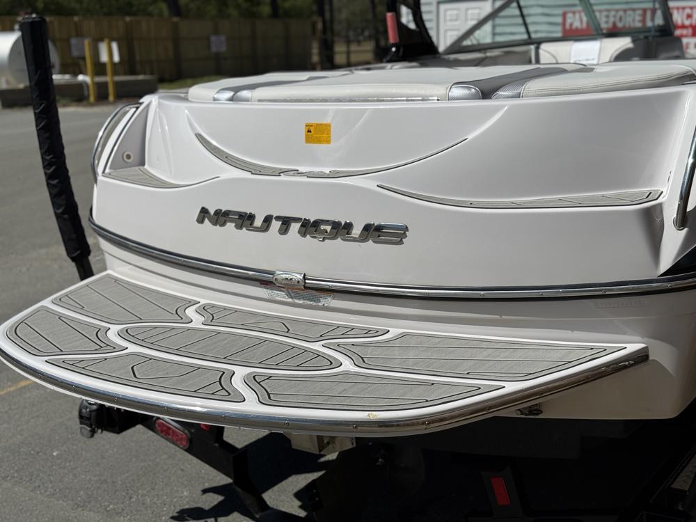 2009 Super Air Nautique 210