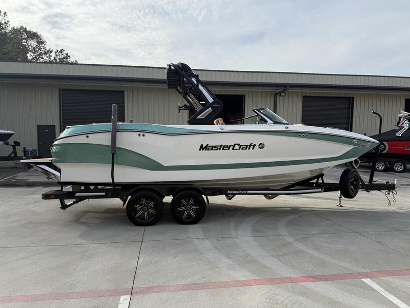 2024 MasterCraft X24
