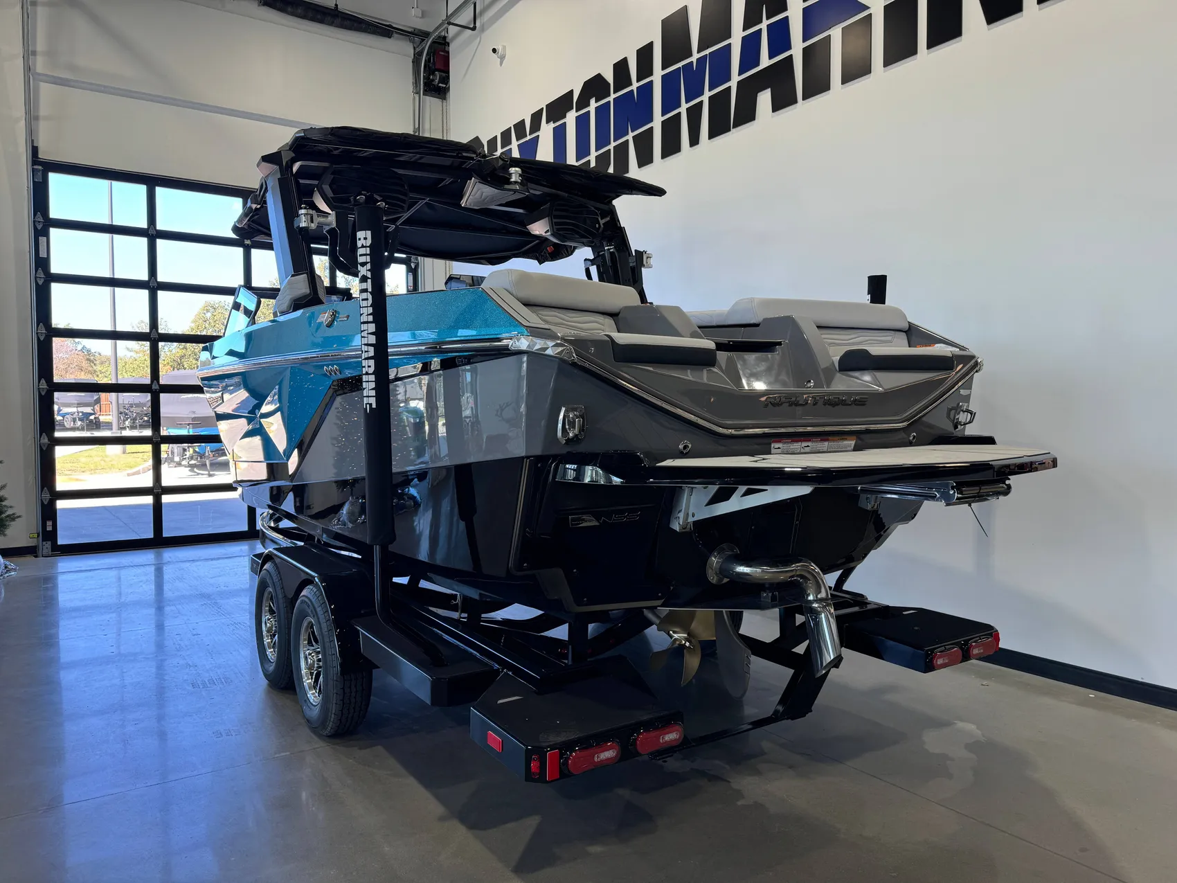 2025 Nautique G23