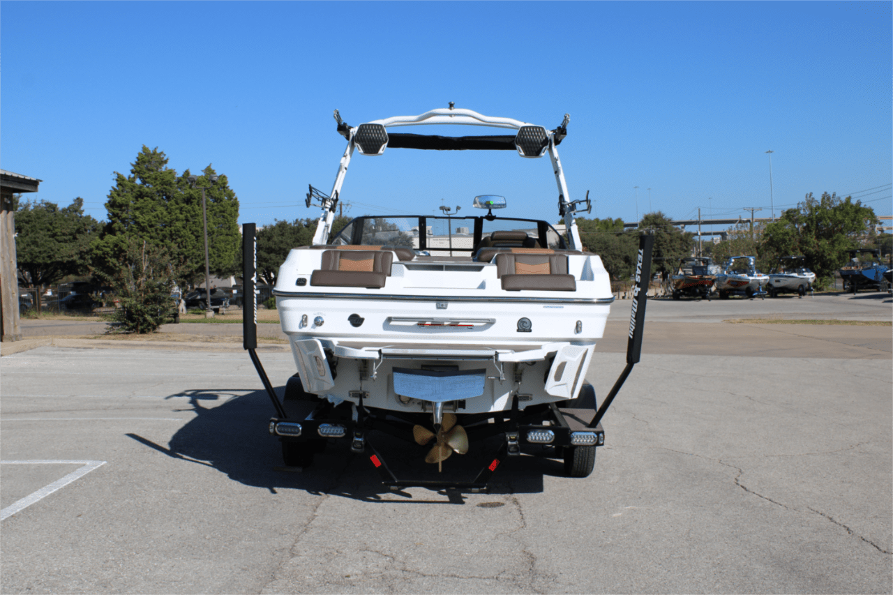 2025 Malibu 22 MXZ