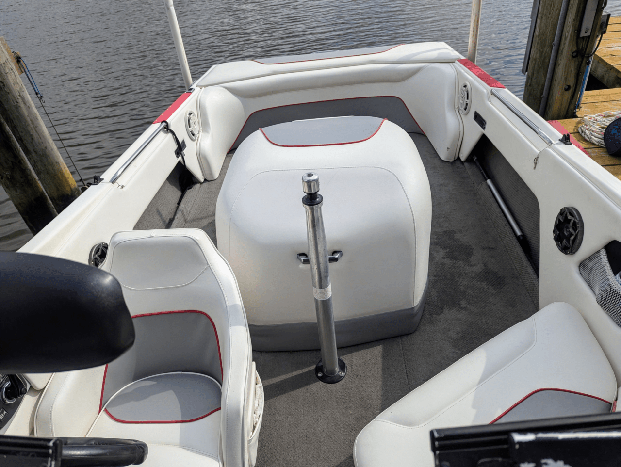 2001 Ski Centurion Sport Bow Rider