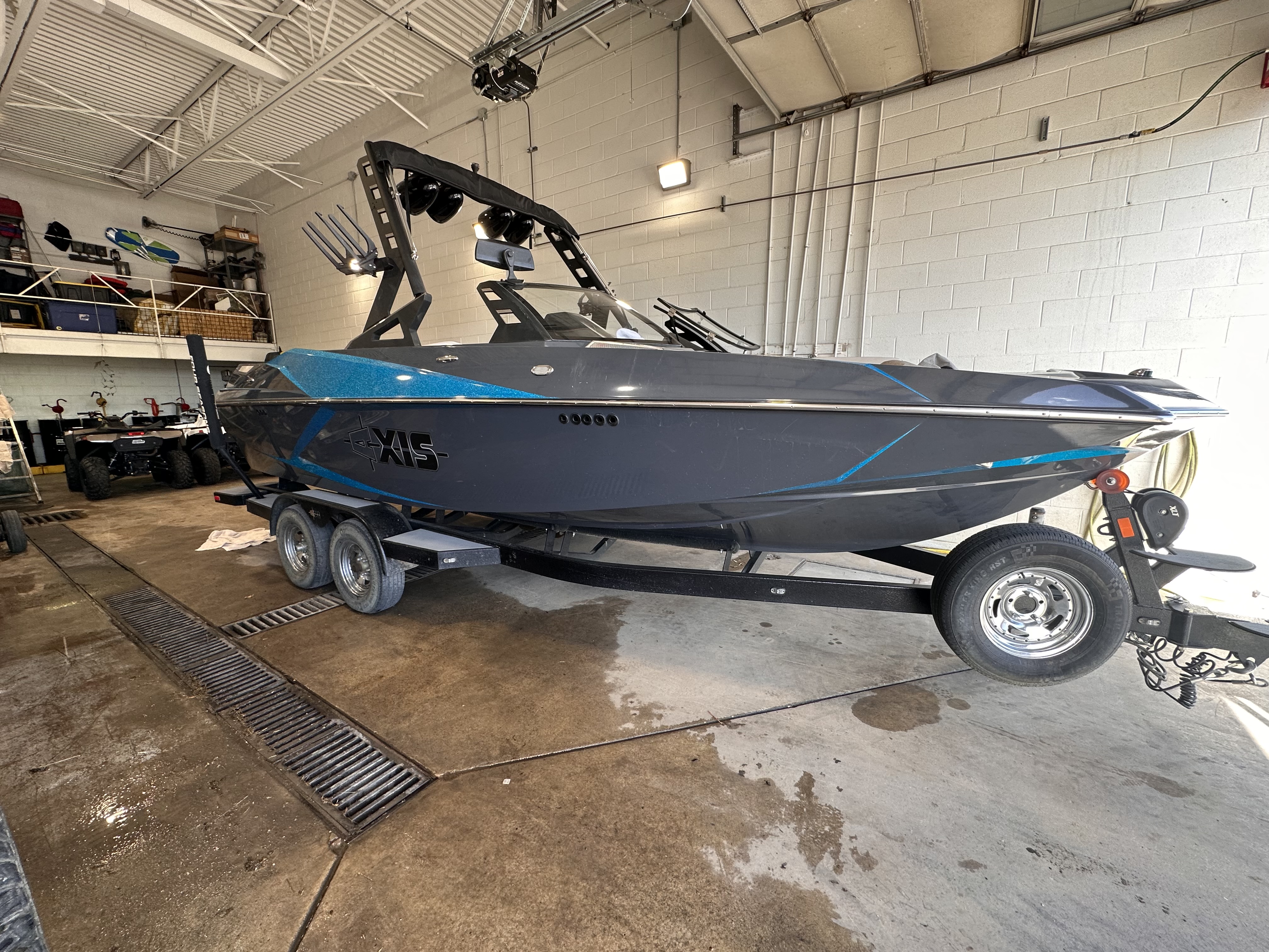 2018 Axis A22