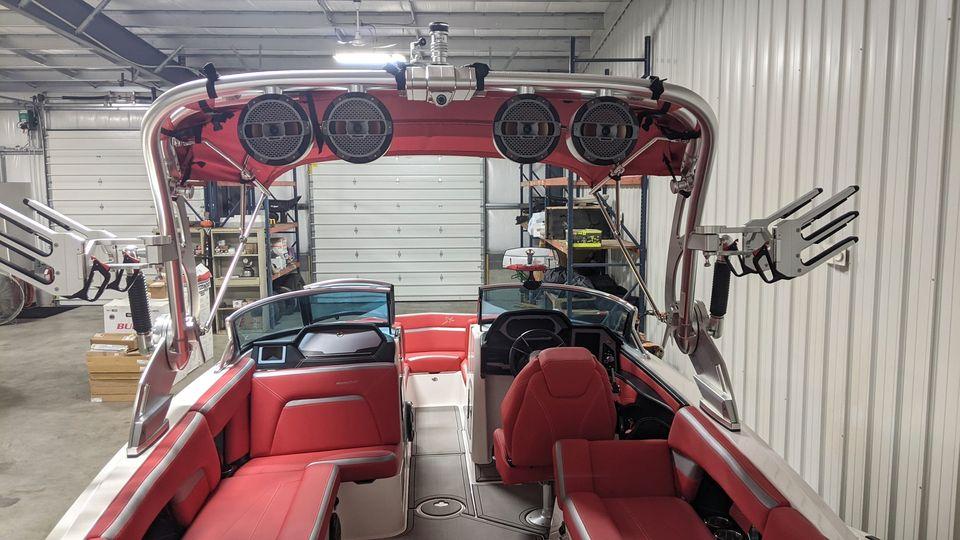 2020 Mastercraft XStar 7.4l