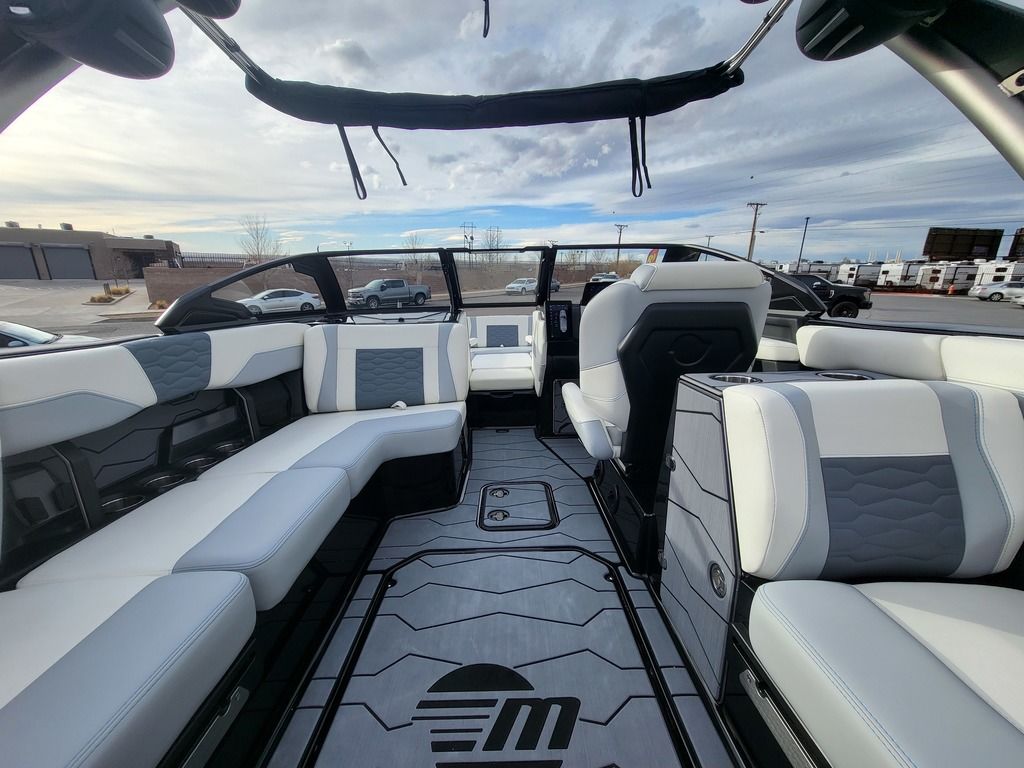 2025 Malibu Boats 24 MXZ