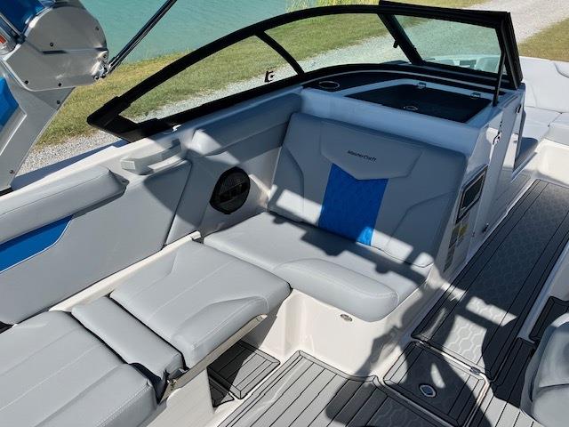 2024 MasterCraft XT24