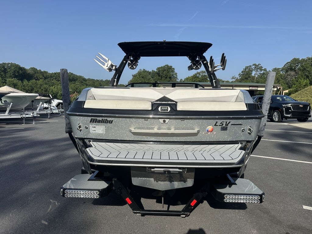 2017 malibu boats 23-LSV