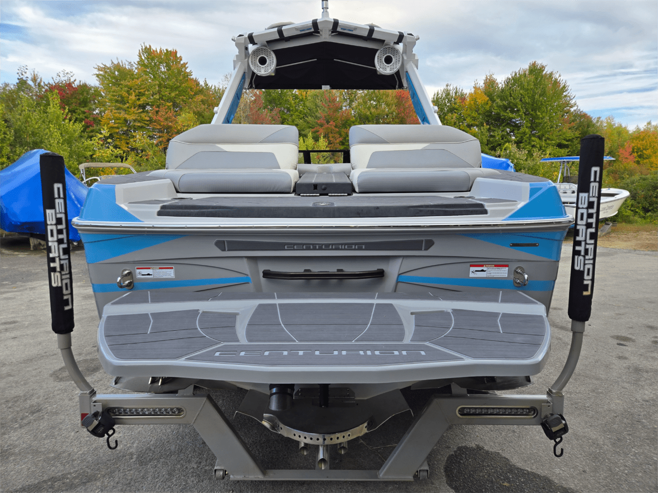 2023 Ri230 w/ trailer 75 hours over 3 years remaining on transferable warranty