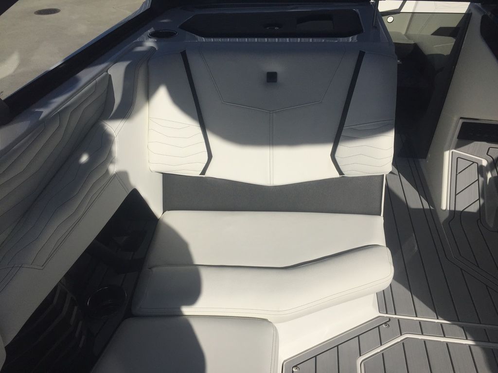 2025 Nautique Super Air Nautique G23
