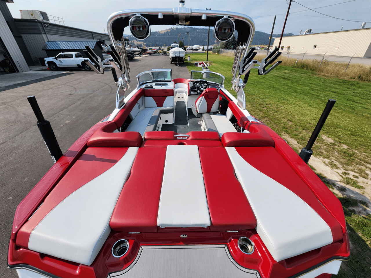 2021 MasterCraft XT23