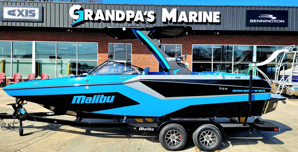2024 Malibu Boats 23 MXZ