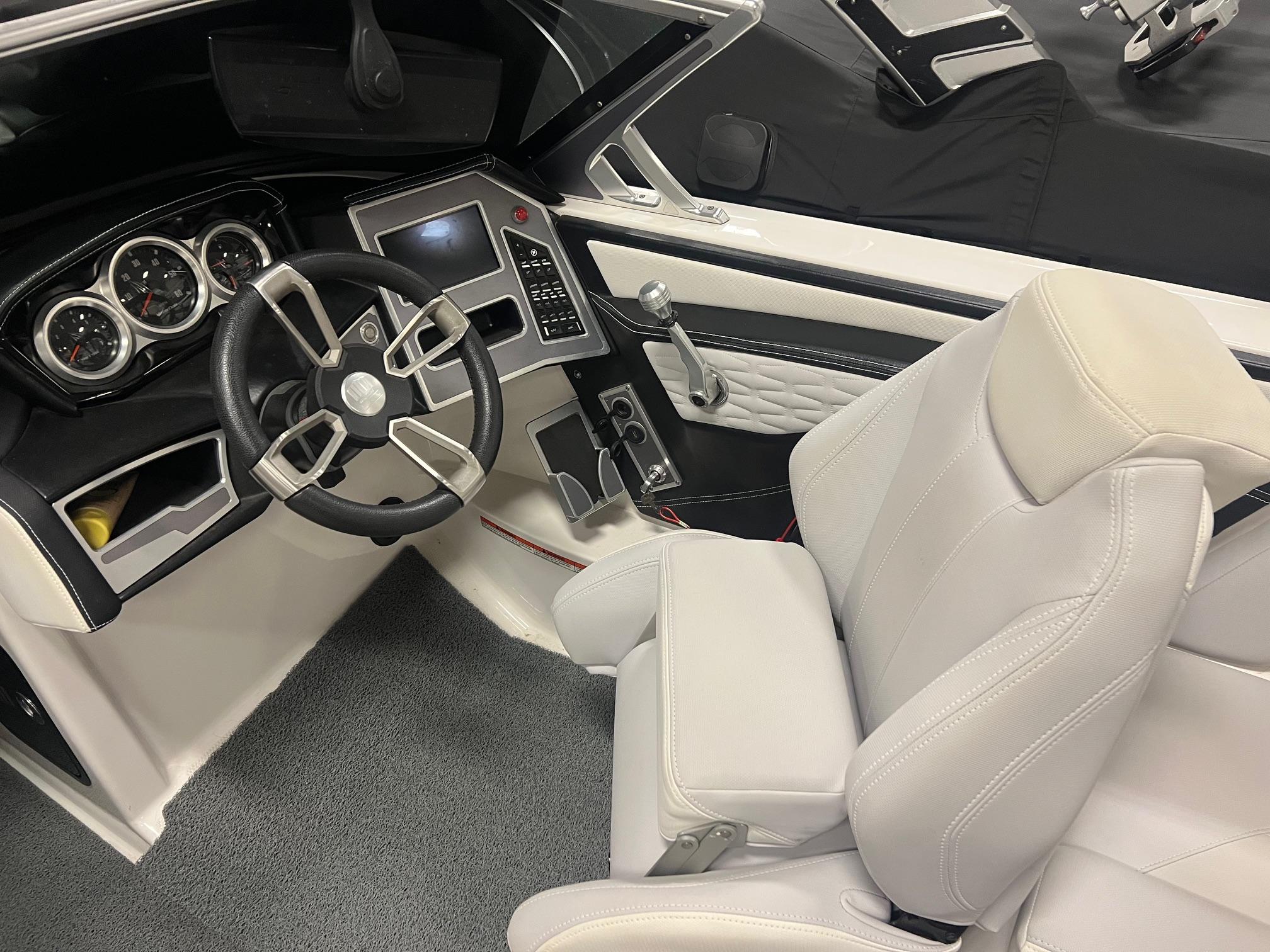 2020 Mastercraft X24 , 394 hrs Icon