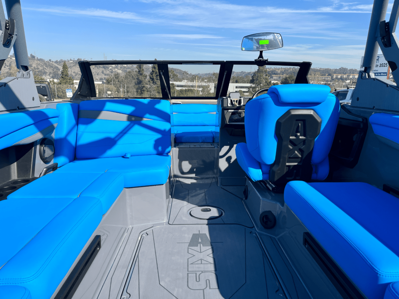 2025 Axis A225