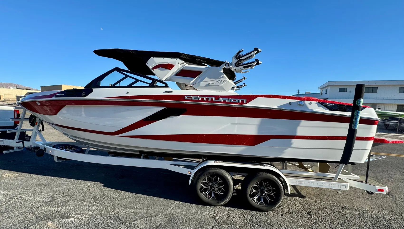 boat.Title
