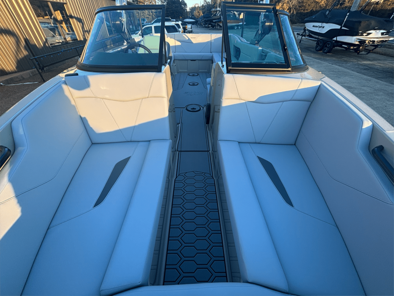 2025 MasterCraft NXT24