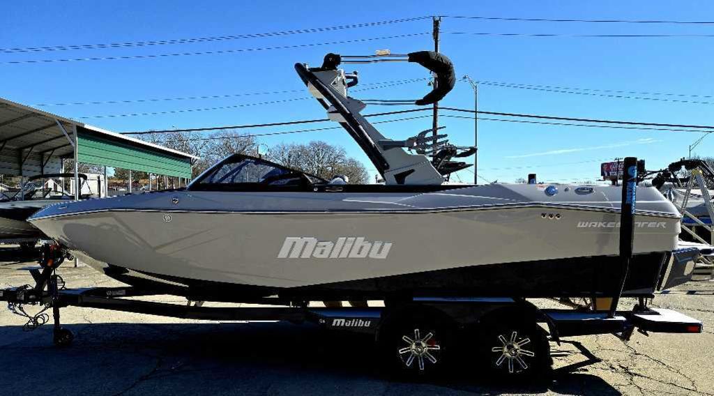 2025 Malibu Boats Wakesetter 23 LSV