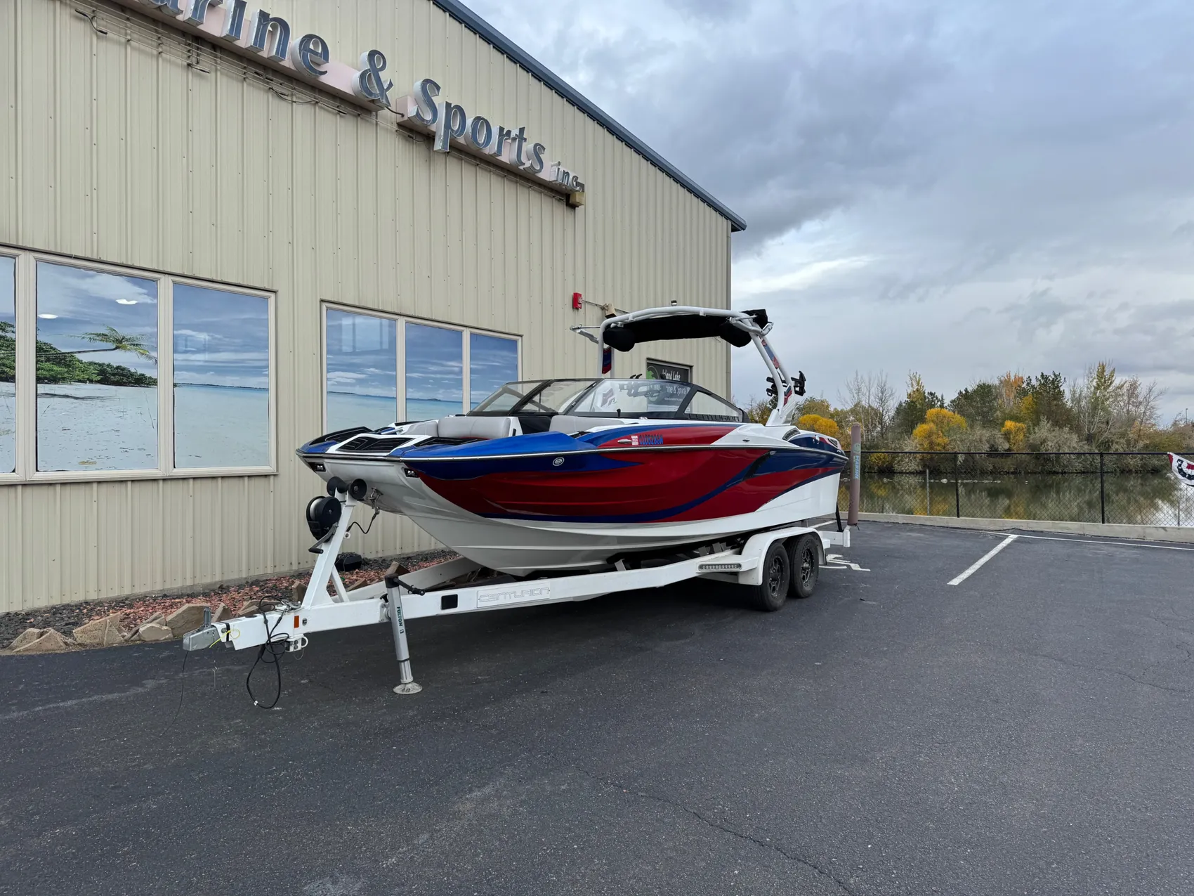 boat.Title