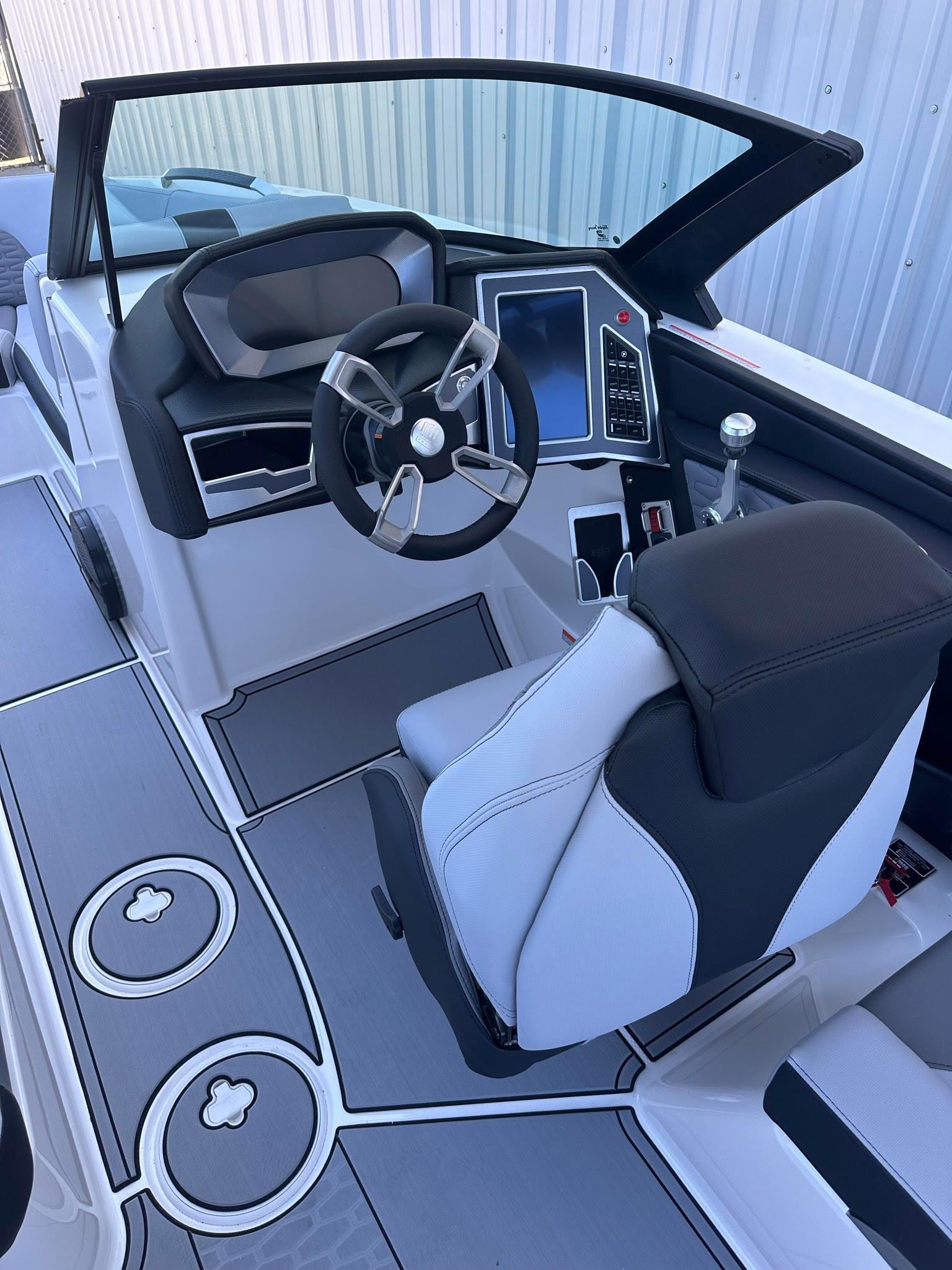 NEW 2024 MASTERCRAFT X24 &#8211; READY TO MAKE A DEAL!
