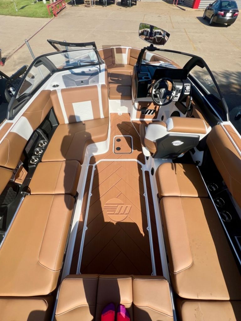 2025 Malibu Boats 23 LSV