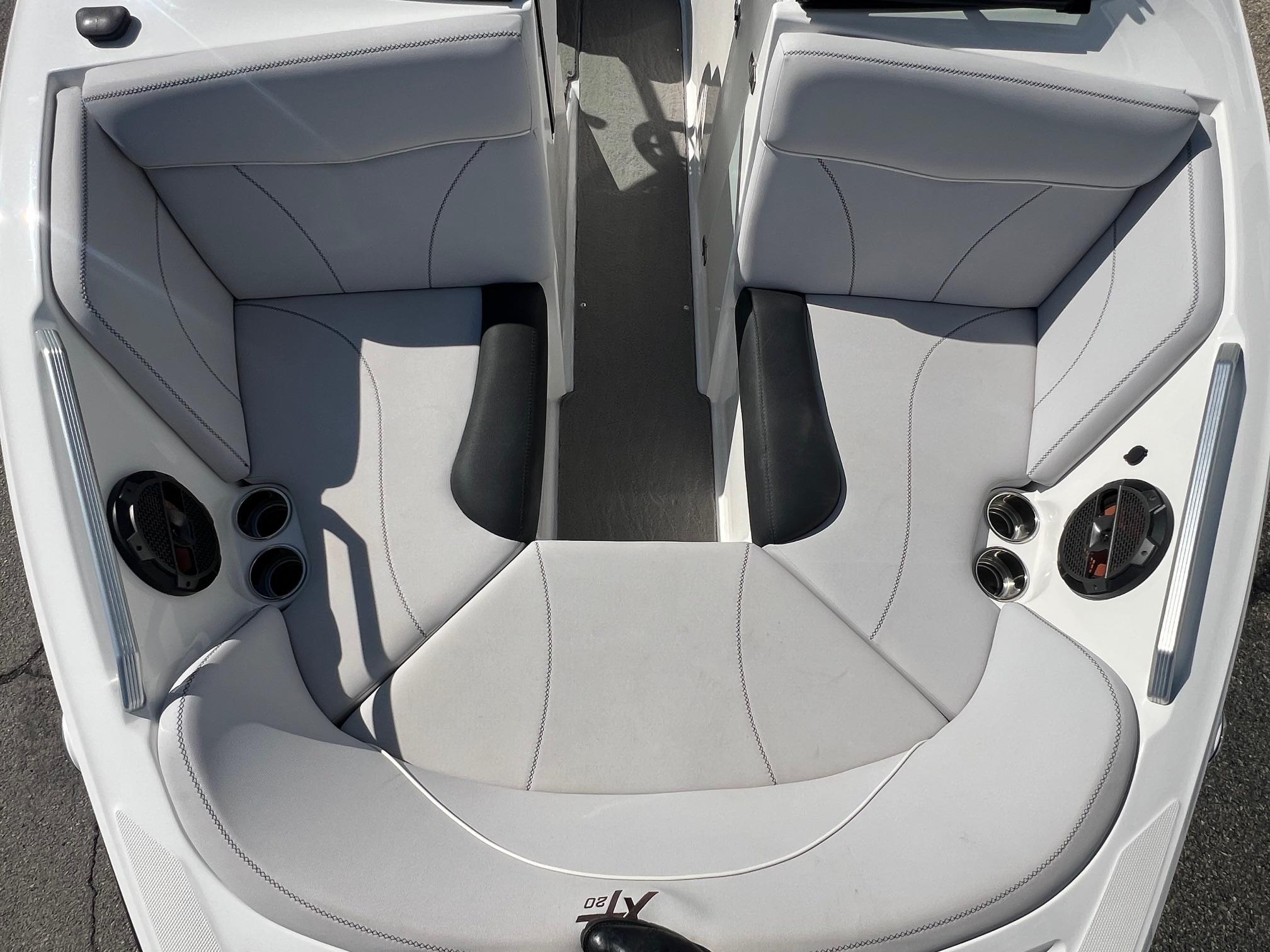 2019 20′ MasterCraft “XT20” Icon