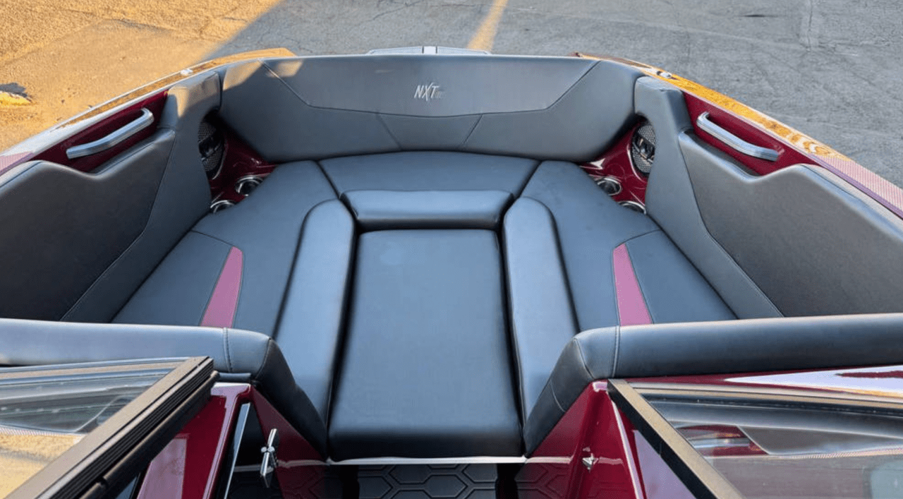 2023 MasterCraft NXT22
