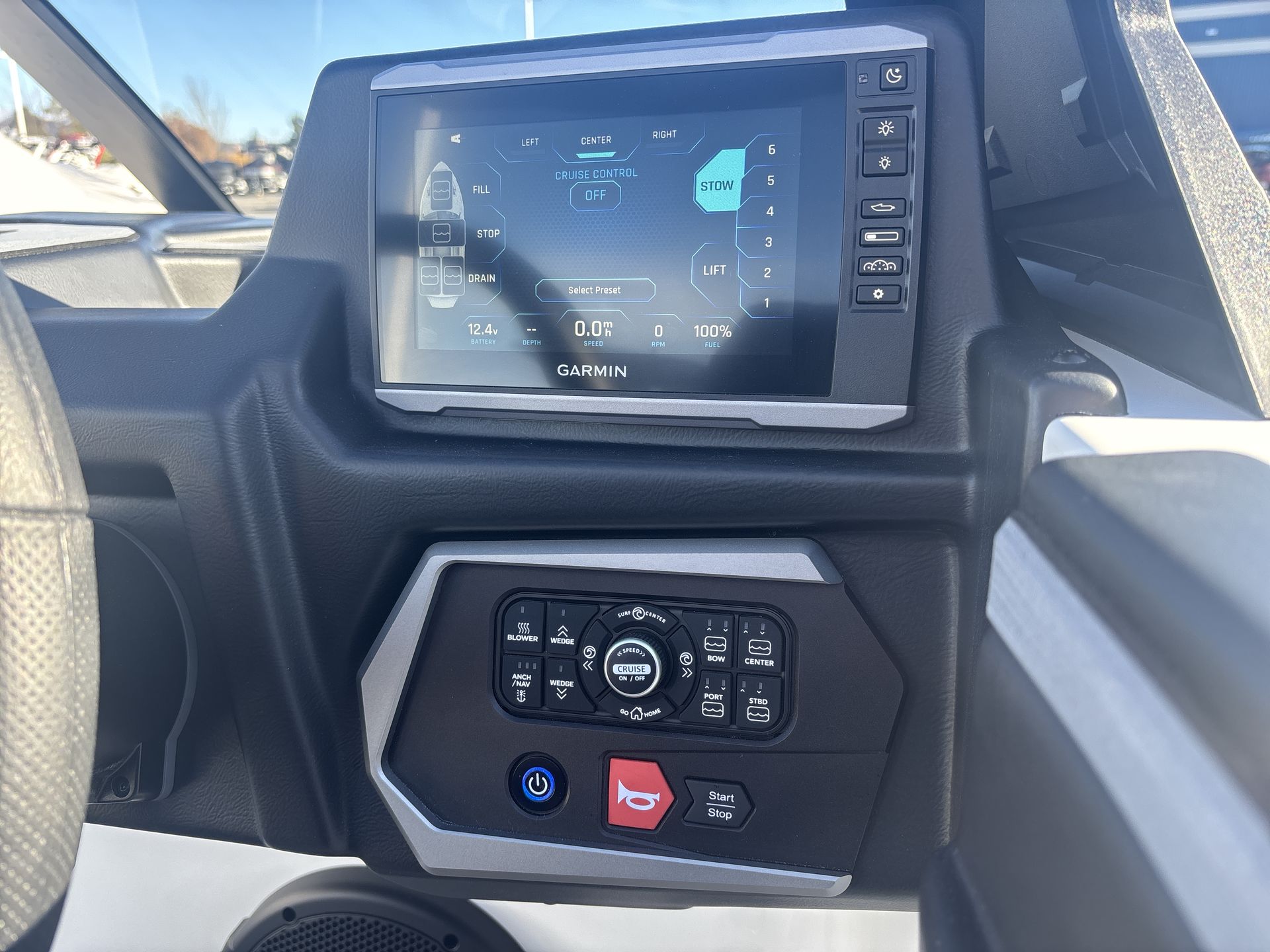 2025 Axis T235 Icon