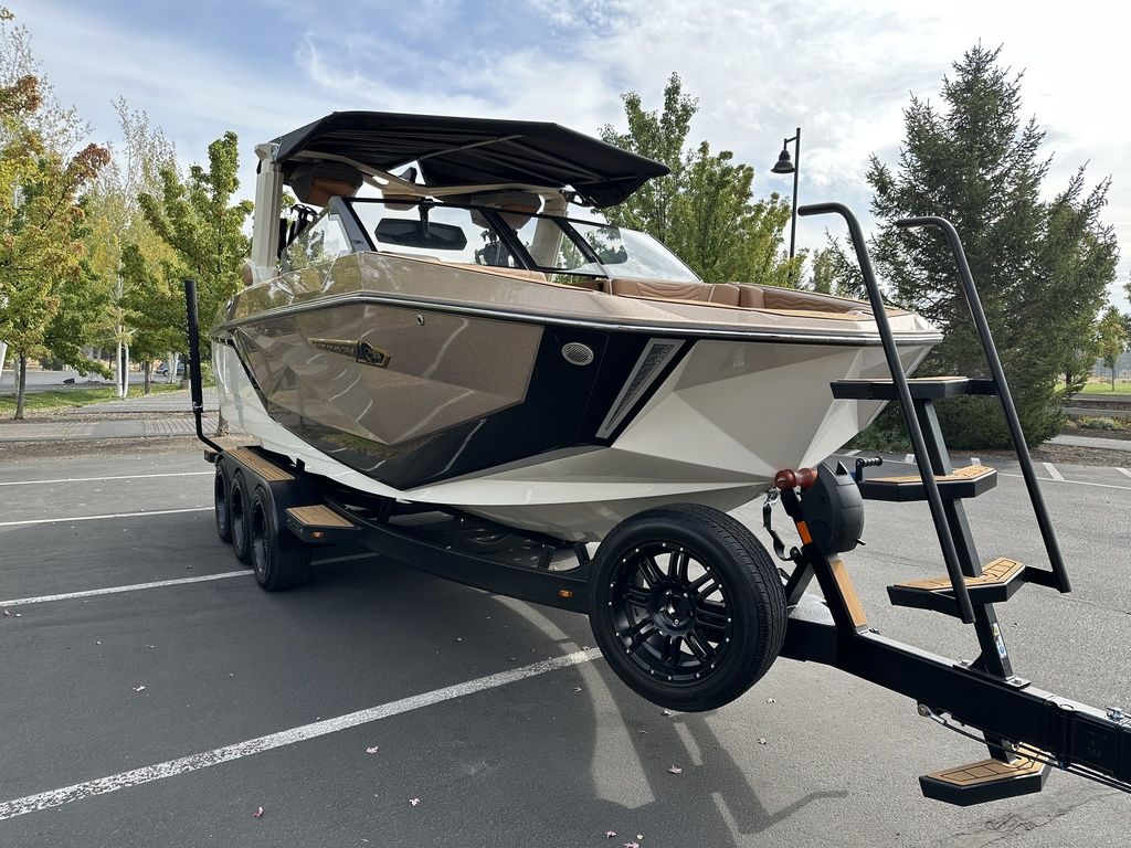 2025 Nautique Super Air Nautique G23