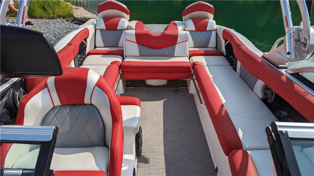 2014 MasterCraft X46- 6.2L w/ Trailer